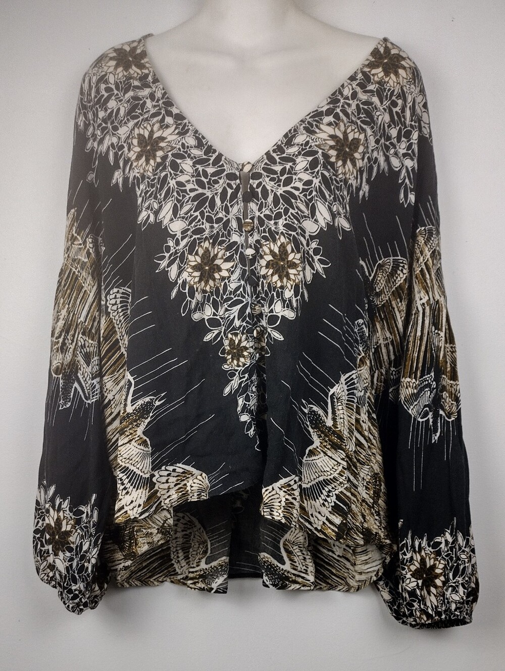 Free People Floral & Bird V-Neck Button Front Blouse size M